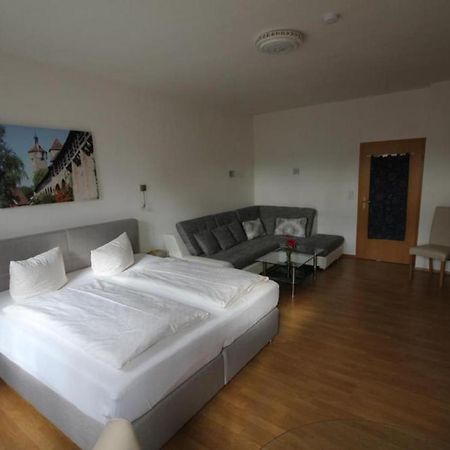 Gaestehaus Edith Rothenburg ob der Tauber Exteriör bild