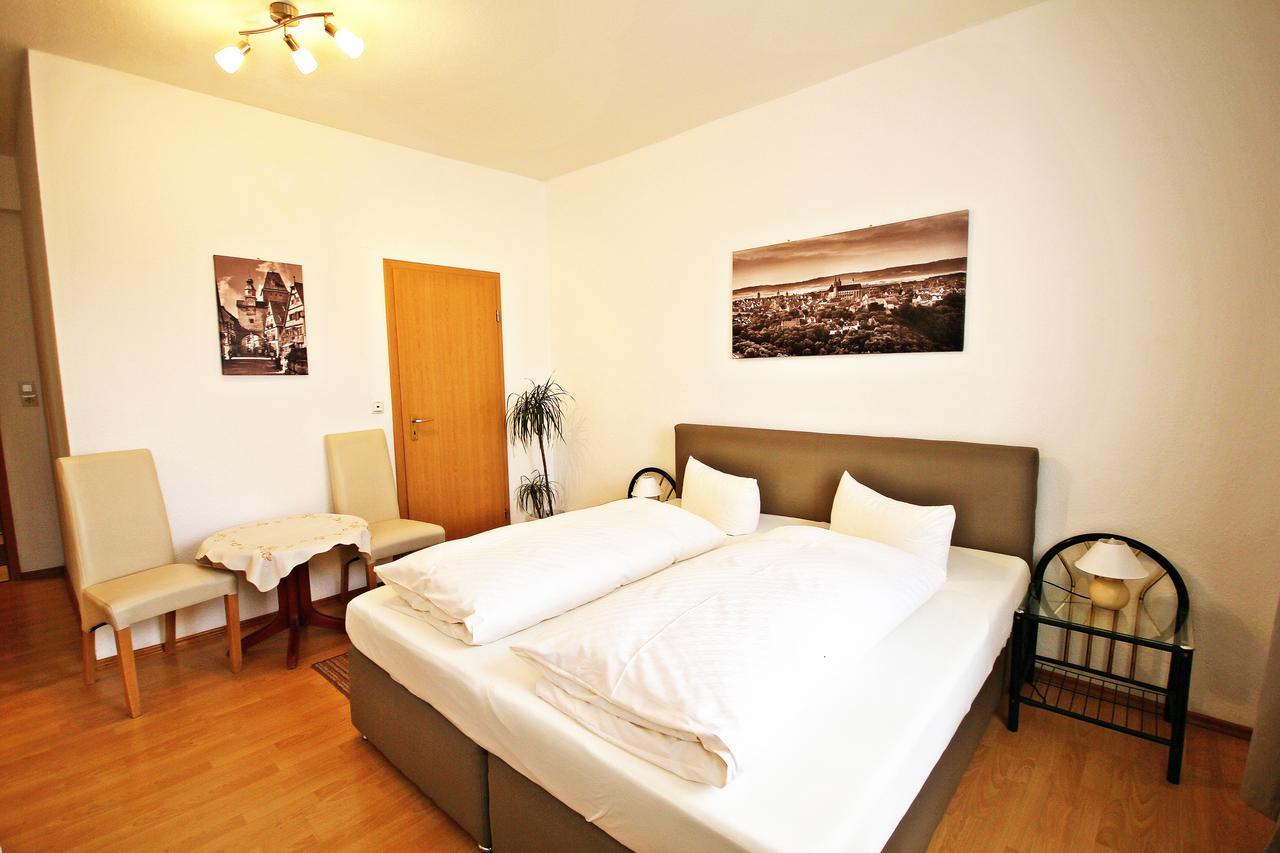 Gaestehaus Edith Rothenburg ob der Tauber Exteriör bild